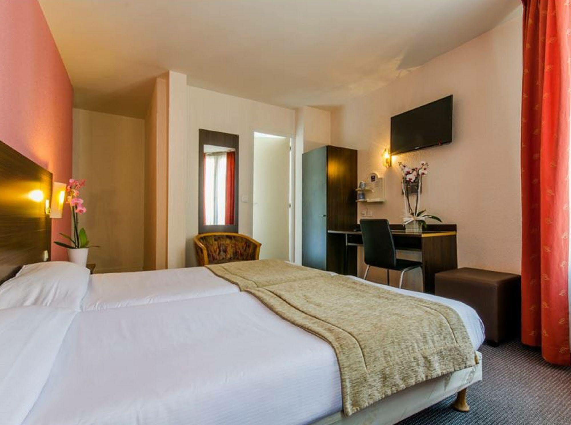 Hotel Arc Paris Porte d'Orléans Montrouge Buitenkant foto