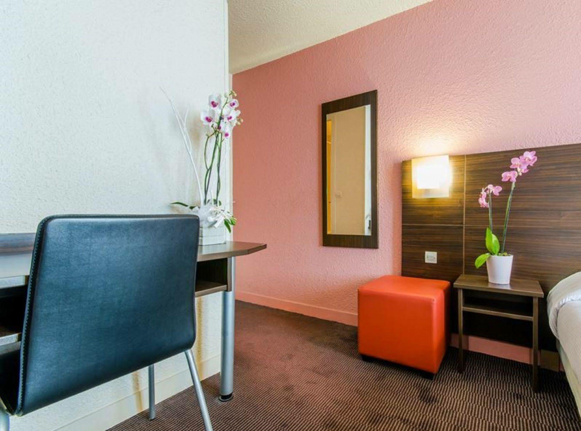 Hotel Arc Paris Porte d'Orléans Montrouge Buitenkant foto